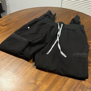 Figs gently used black Zamora jogger XL/T